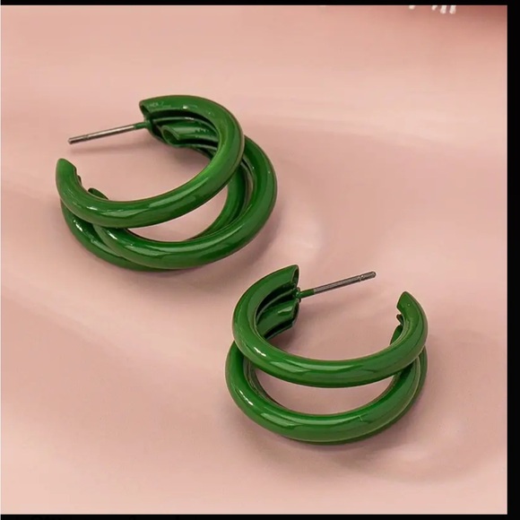 Geometric C Shaped Green Hoop Earrings - Picture 6 of 6